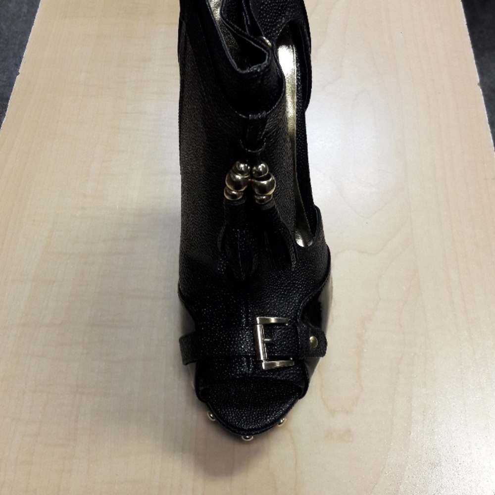 Heel boot - Picture 2 of 3
